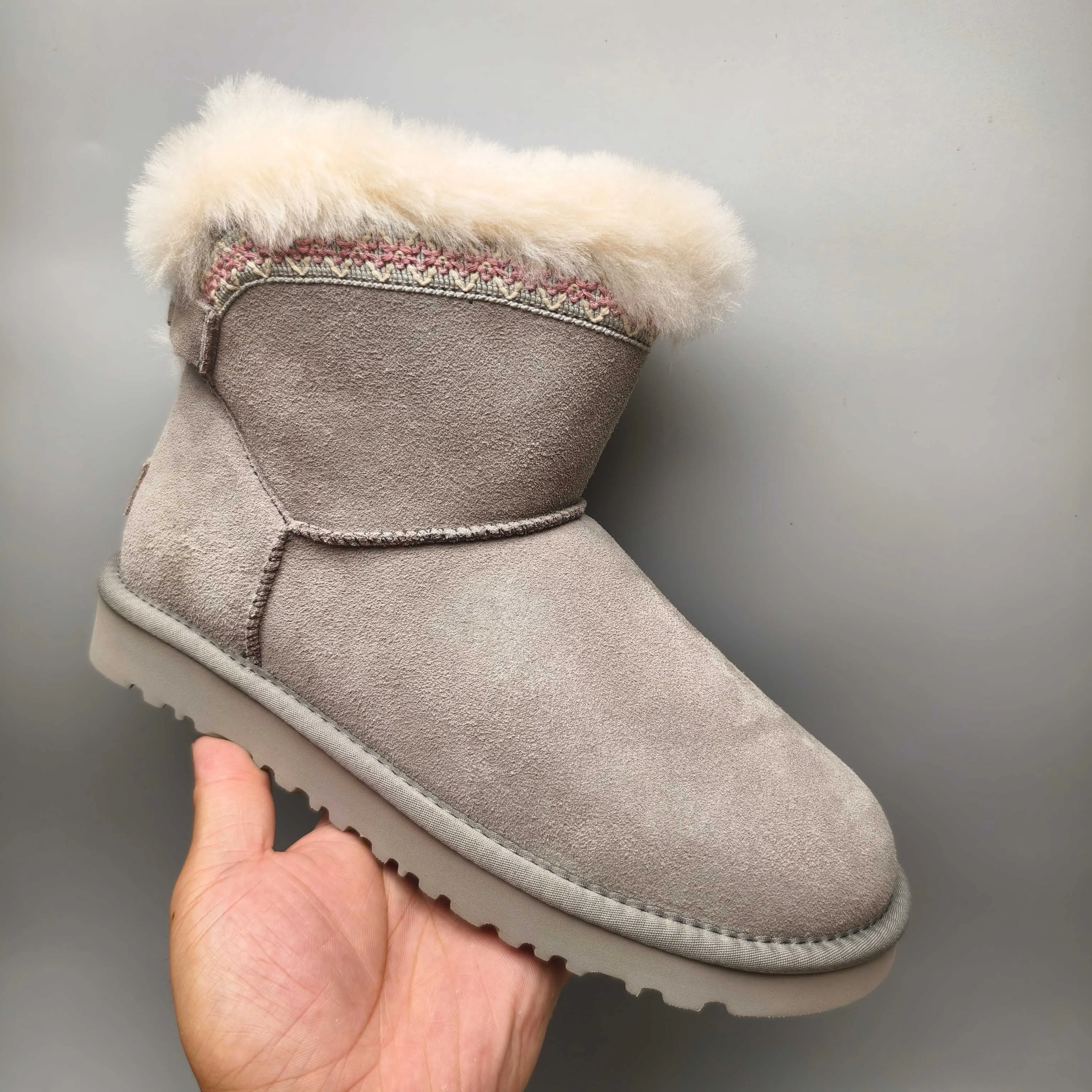 💰520 UGG sheepskin all-in-one snow boots 4517 ethnic style back buckle style color: maroon gray matching size: 35-40